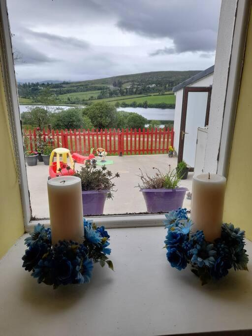 Granny'S Cottage, A Lovely Lakeside Cottage Donegal Town Exterior photo